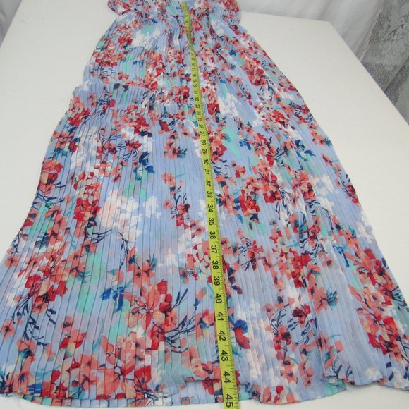 Forever 21 Summer Floral Crisscross Straps Dress - Picture 7 of 8